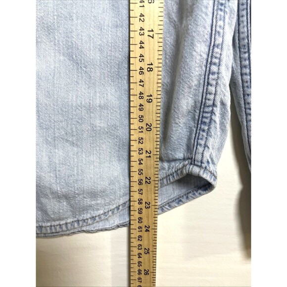 Levis Denim Shirt Womens XS Light Blue Western Pearl Snap Two Pocket Cotton - Picture 9 of 14